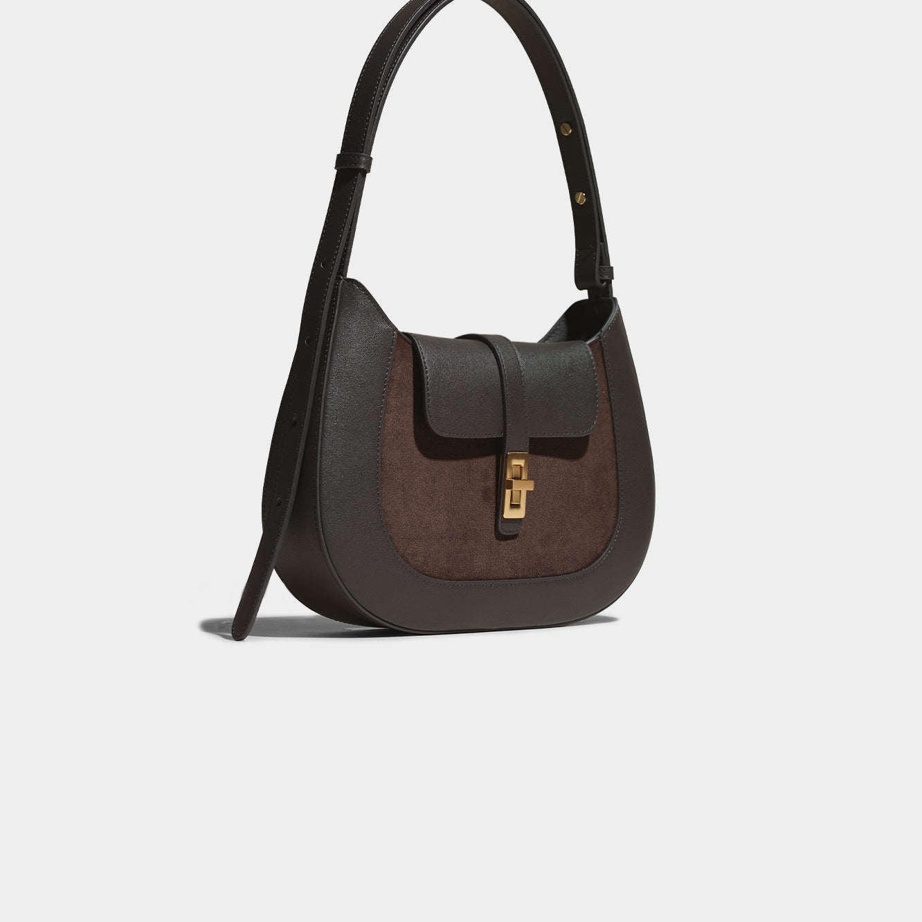 Atelier Suede · Amanda M