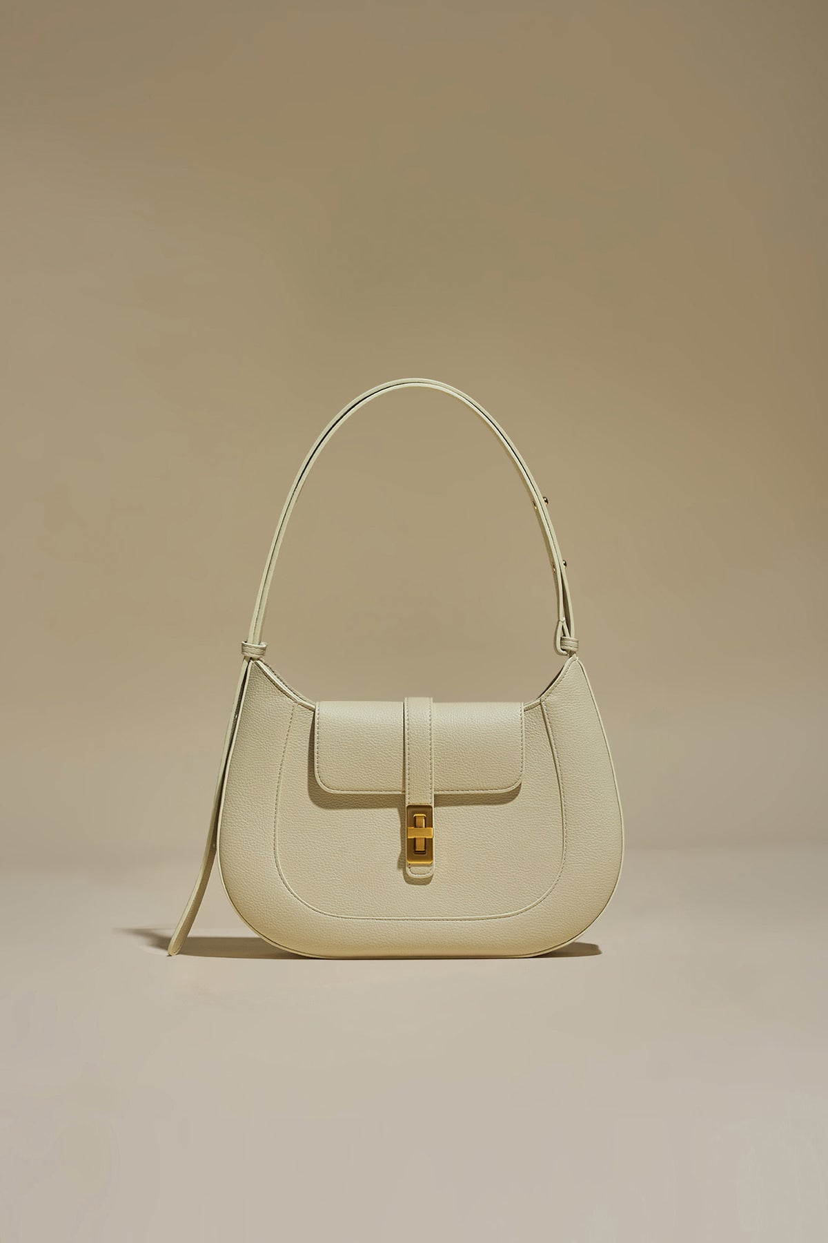 Firenze · Amanda M Ivory (Gold)