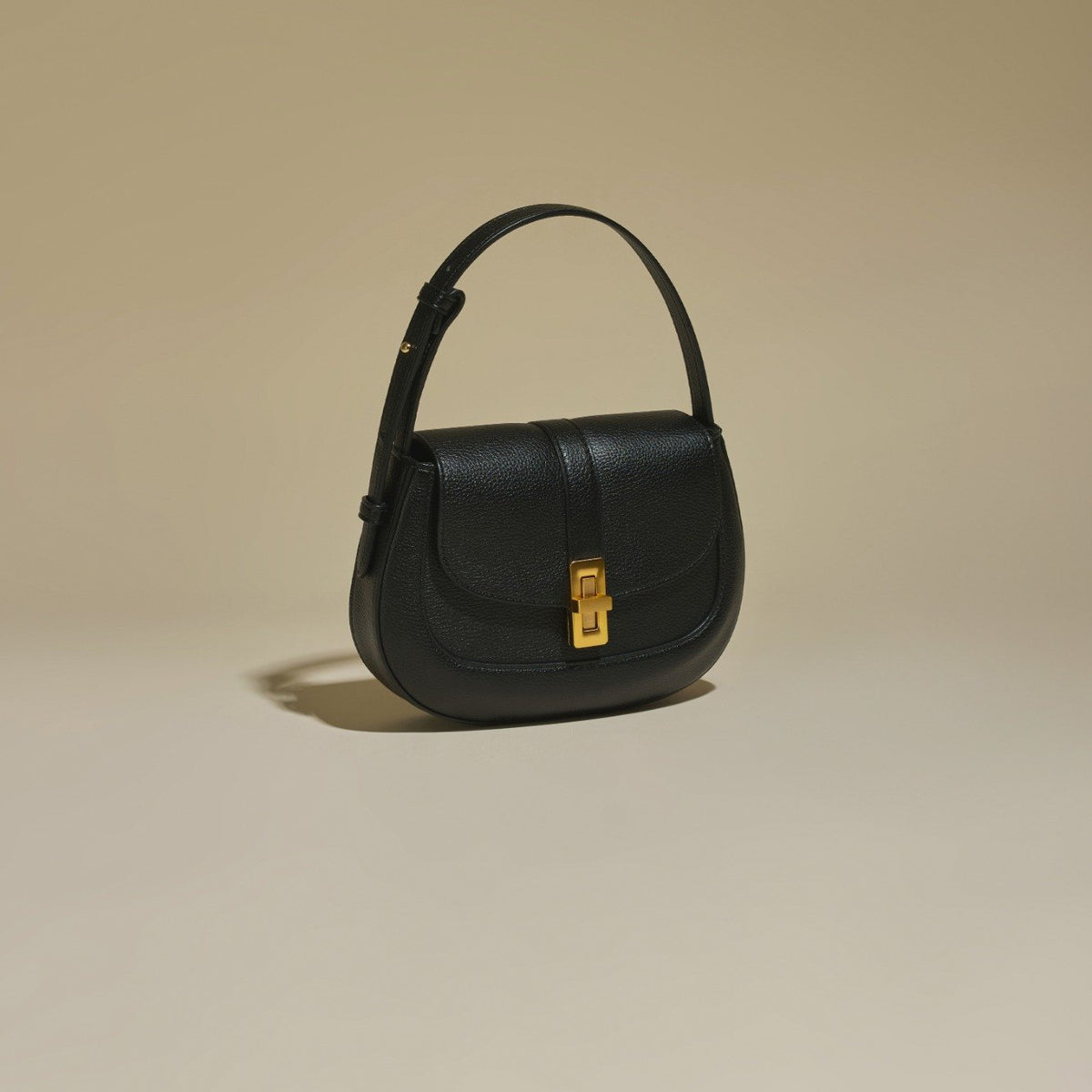 Firenze · Amanda S Black (Gold)