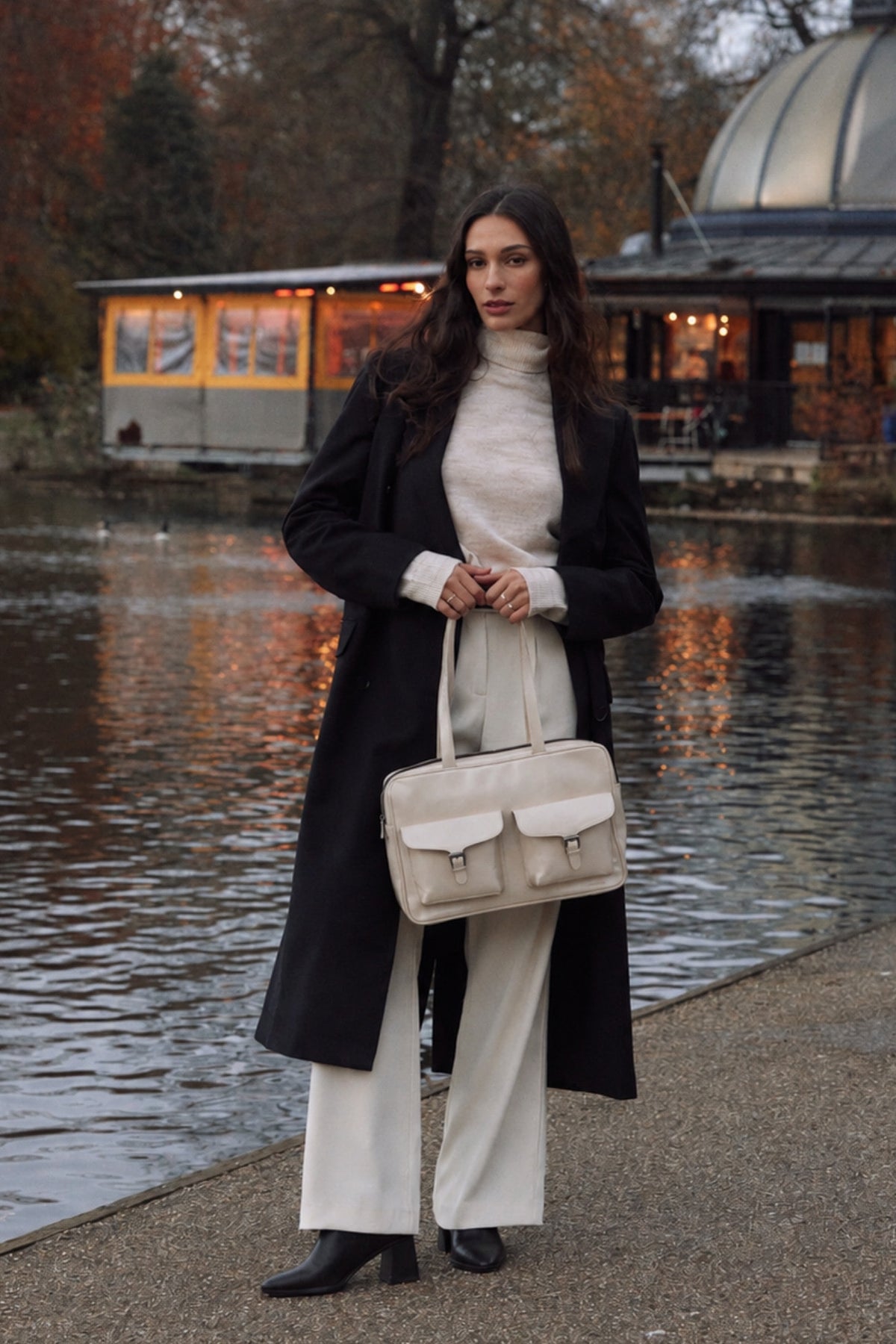 Classic · Pocket L Ivory