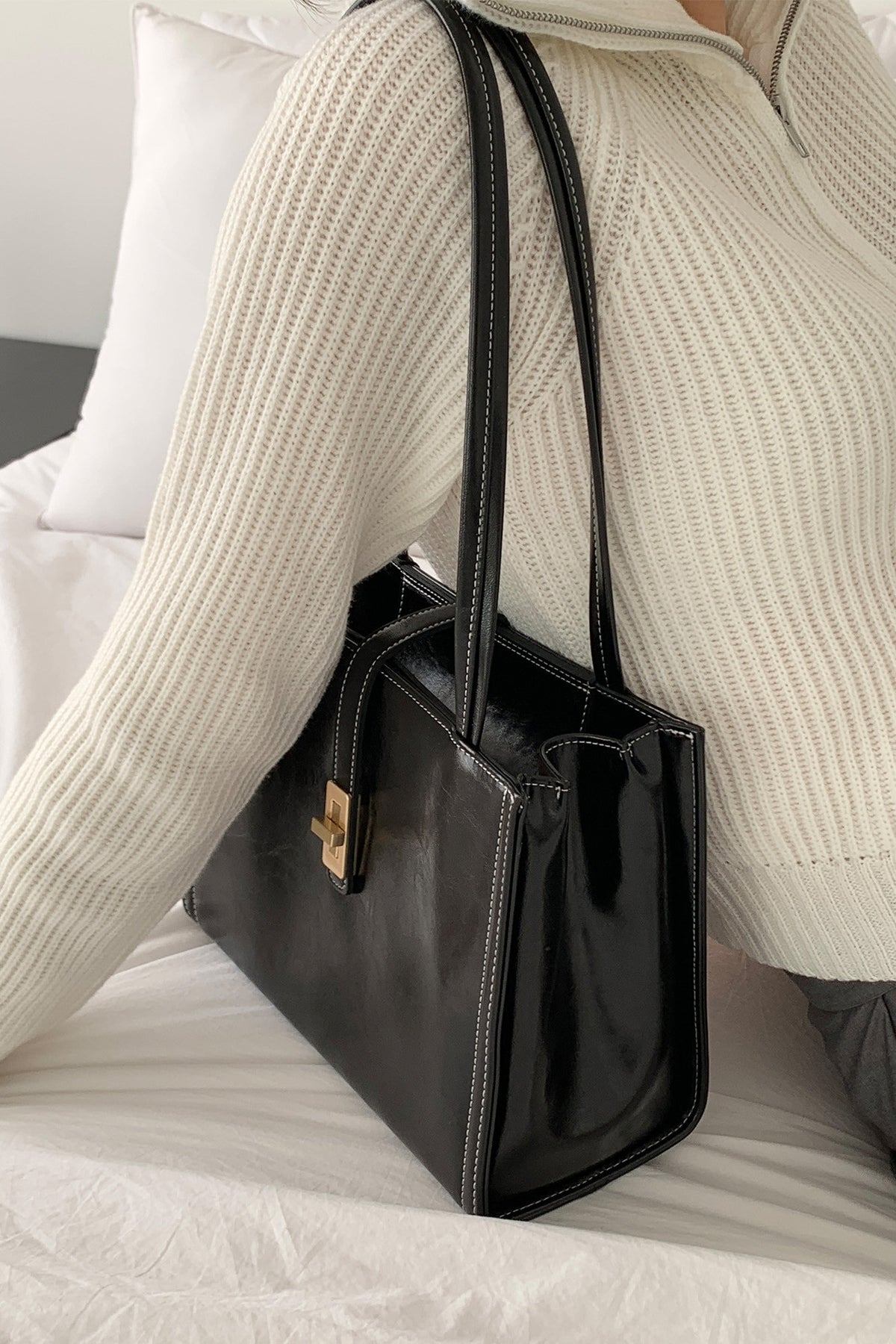 Classic · Matilda M Black (stitch)