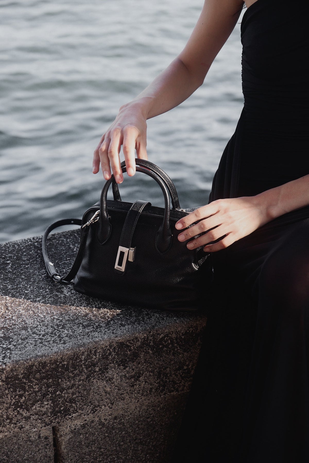 Firenze · Gabrielle Bowling Black