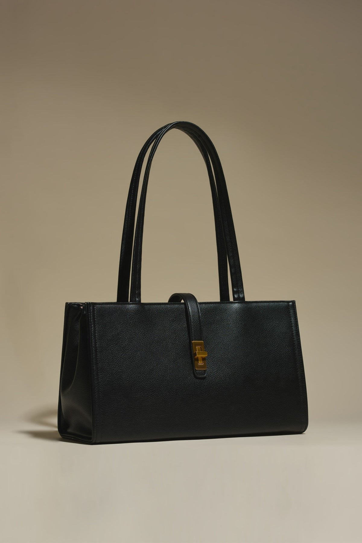 Firenze · Matilda L Black (Gold)
