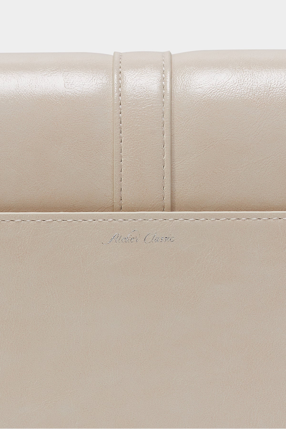 Atelier Classic · Baguette M Ivory
