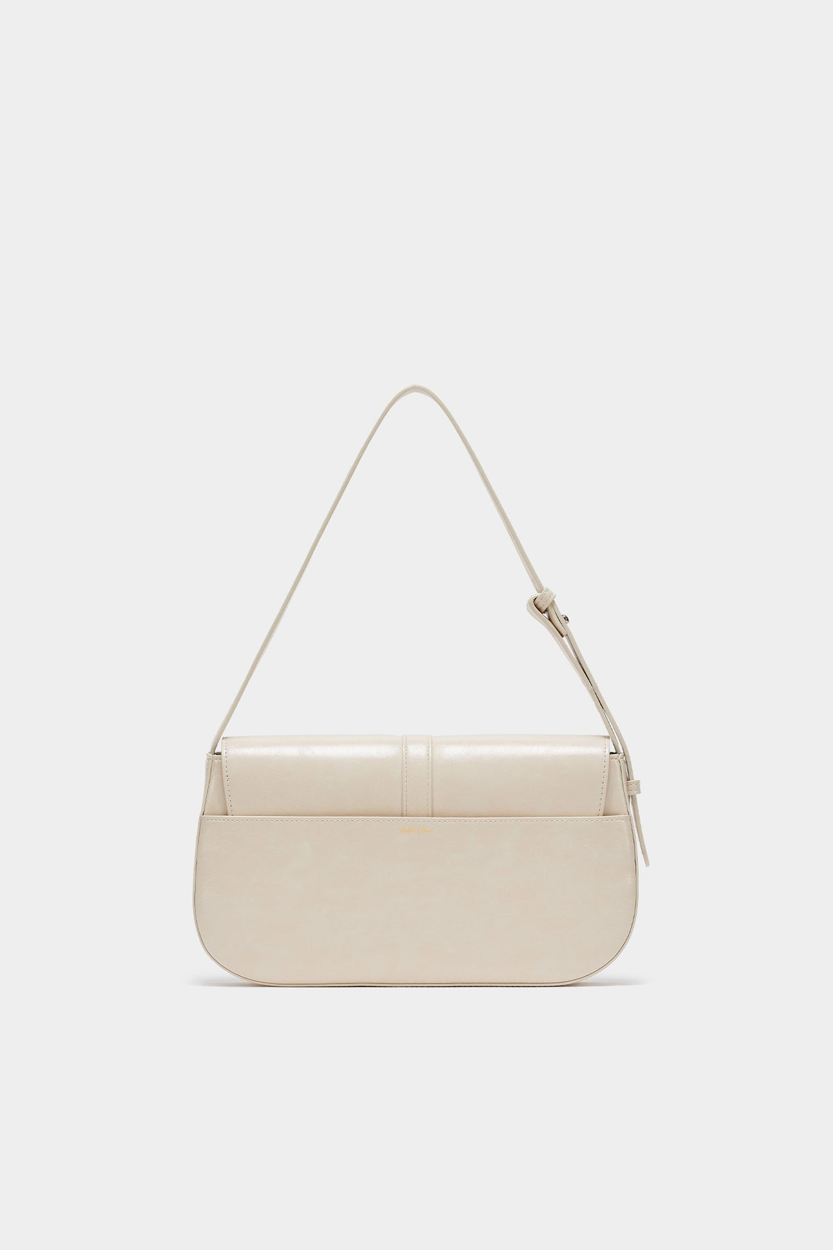 Classic · Baguette M Ivory