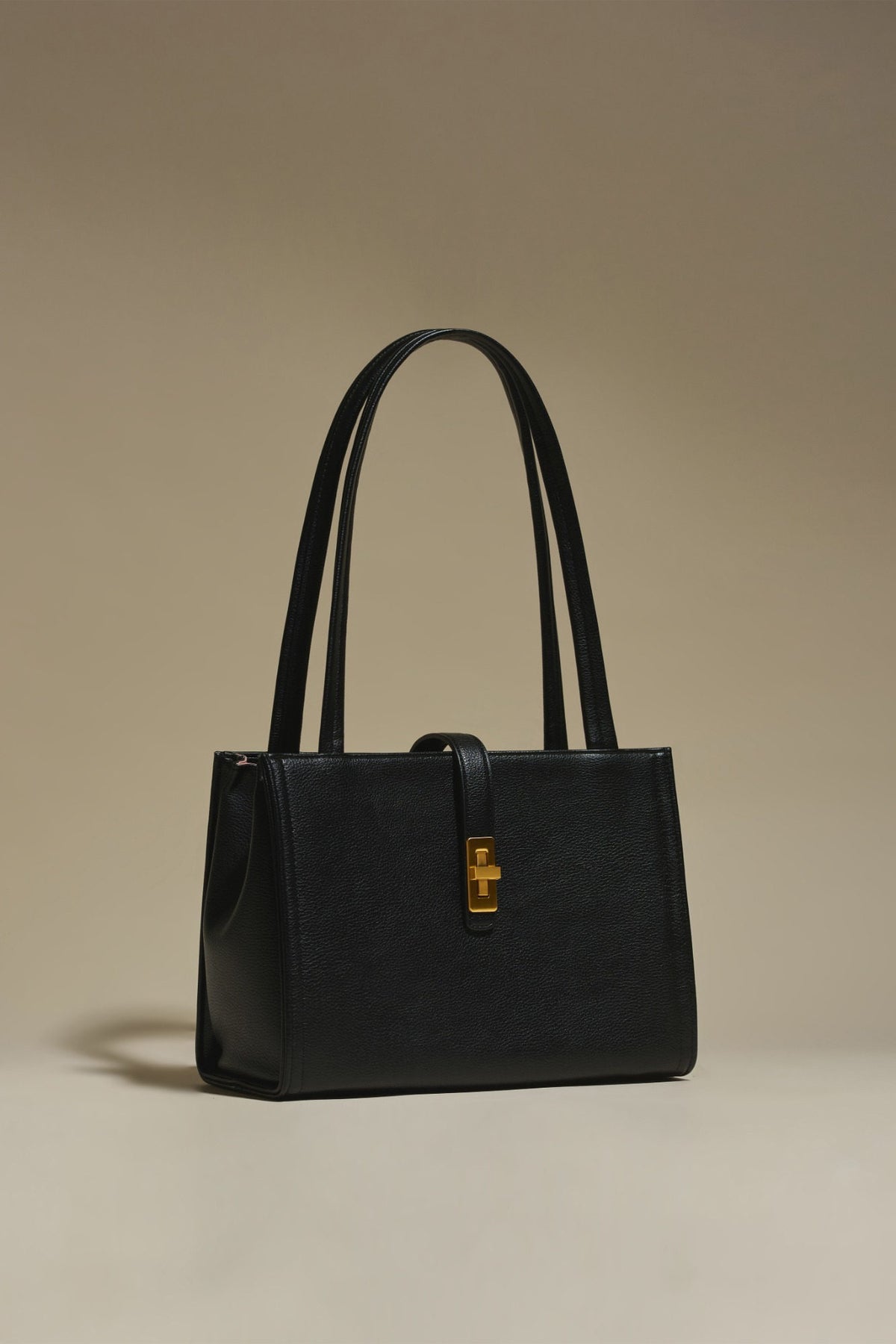 Firenze · Matilda M Black (Gold)