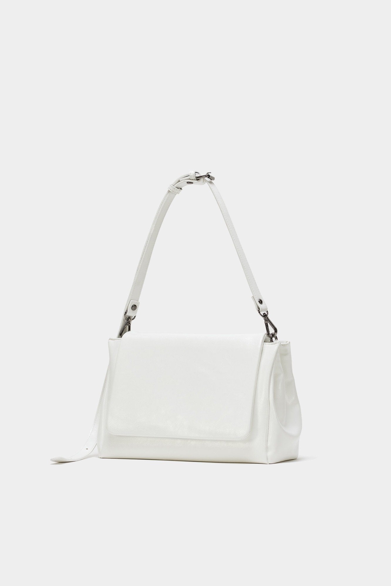 Classic · Vintro White