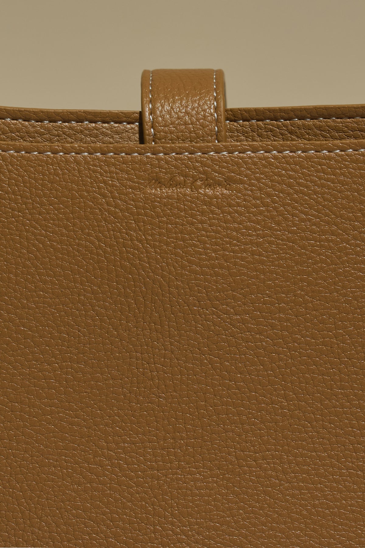 Firenze · Amanda M Camel (Gold)