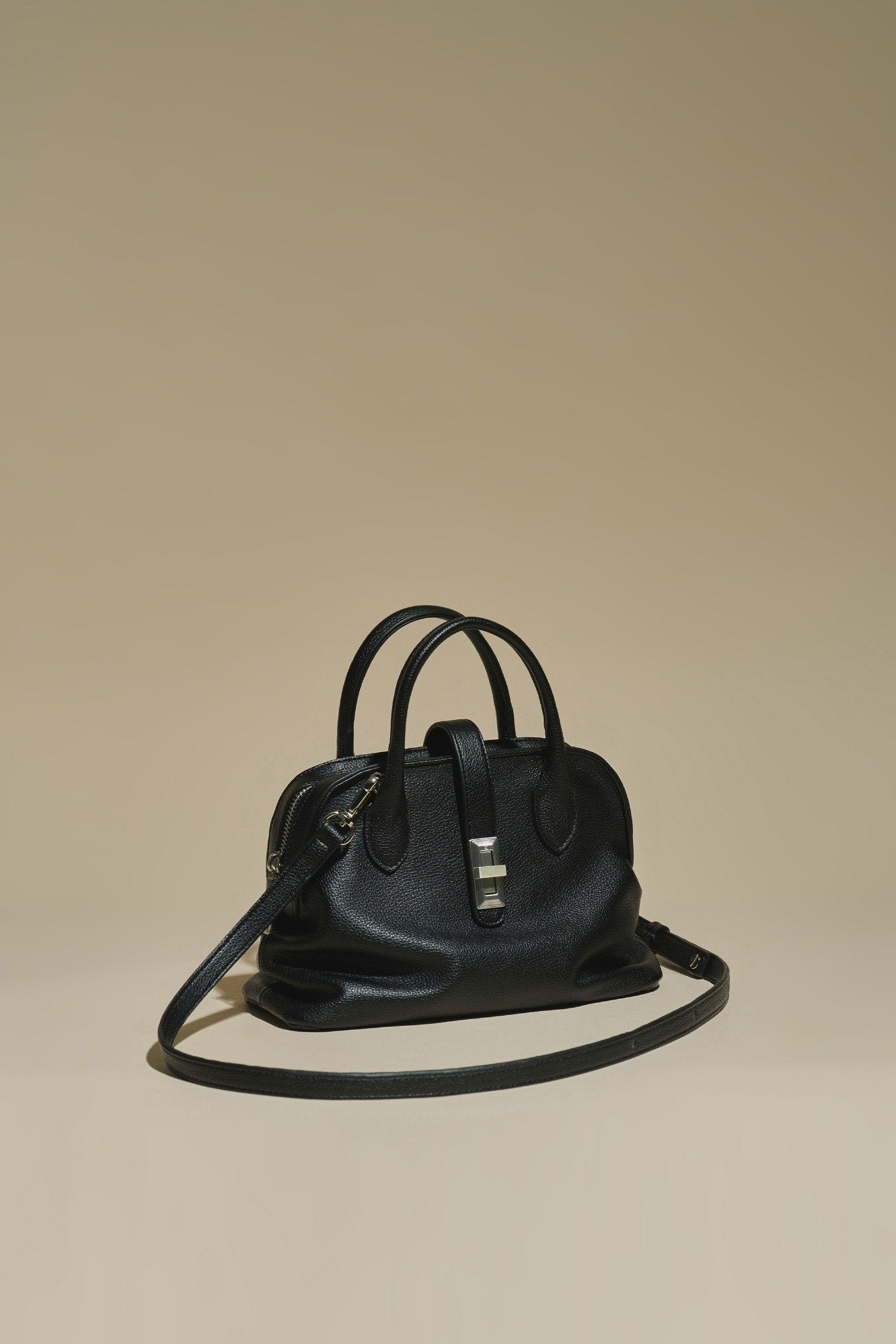 Firenze · Gabrielle Bowling Black