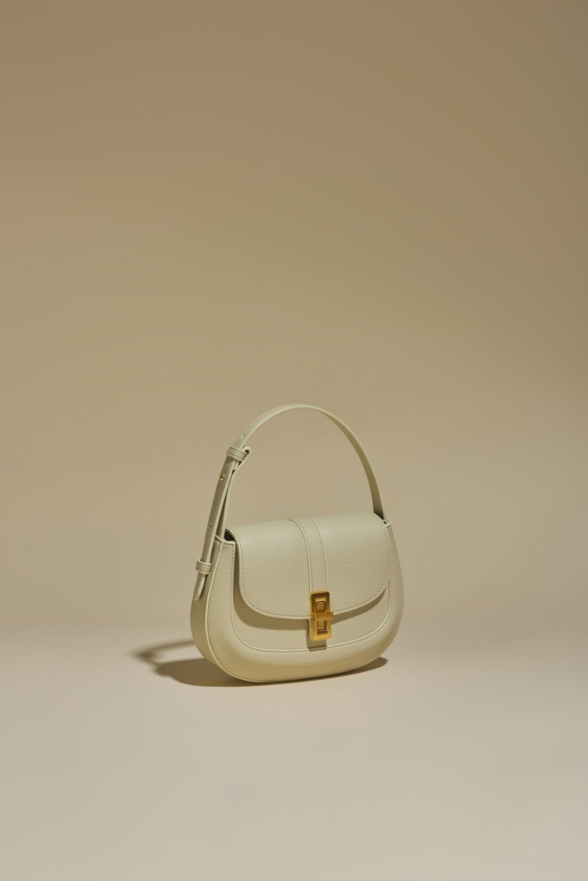 Firenze · Amanda S Ivory (Gold)
