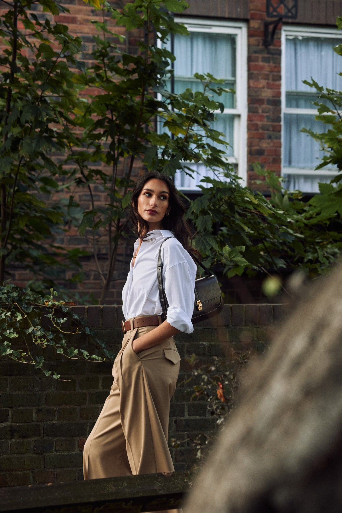 Classic · Baguette M Dark brown (stitch)