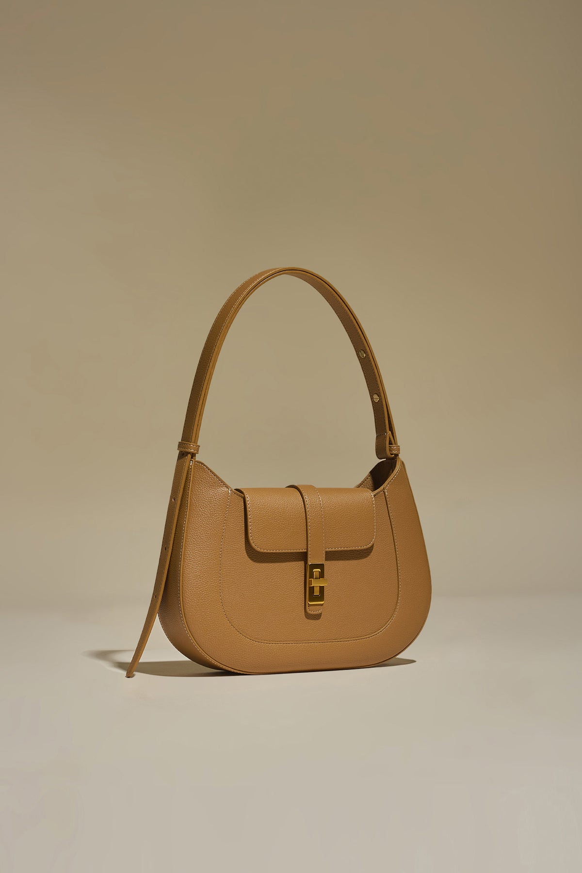 Firenze · Amanda M Camel (Gold)