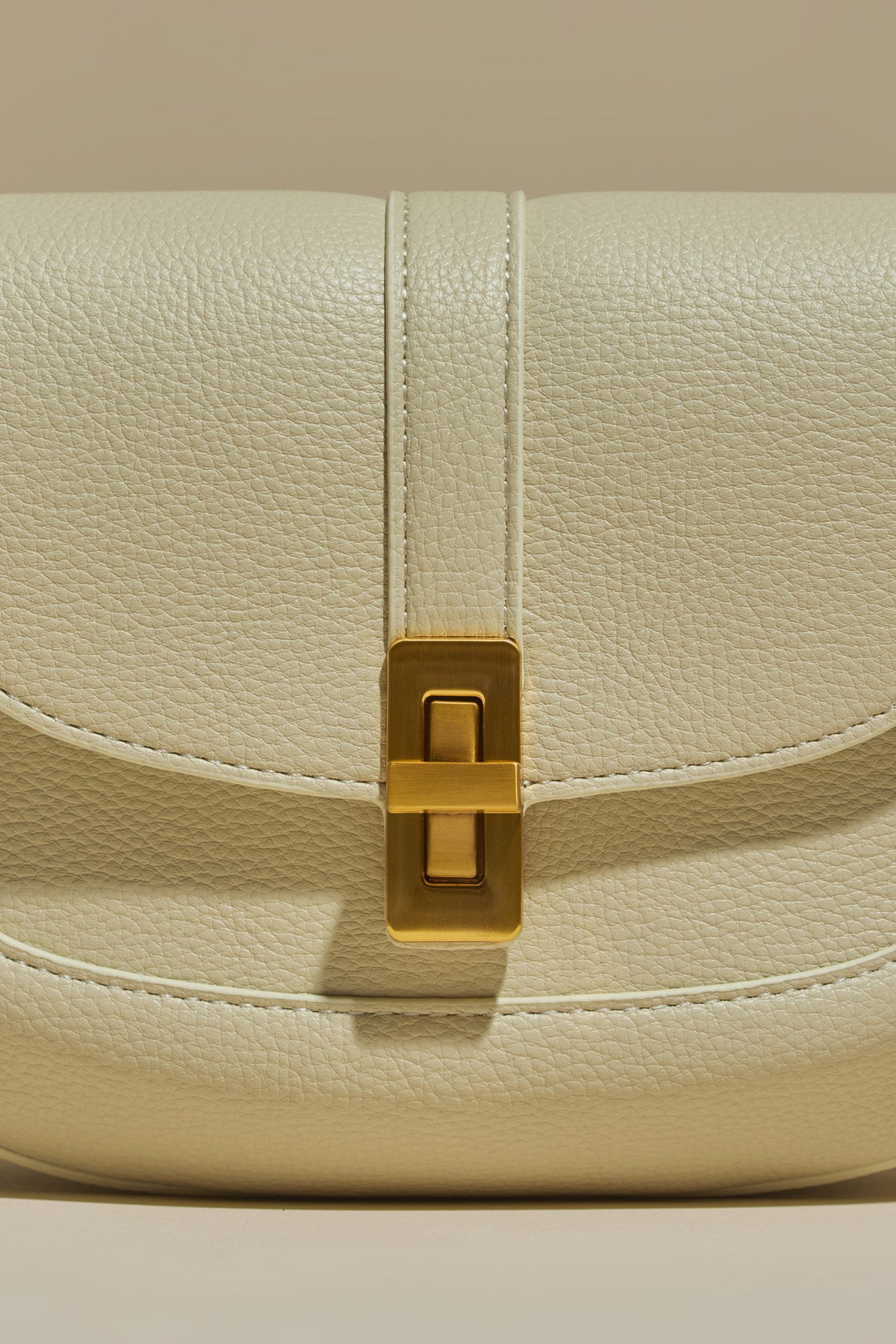 Firenze · Amanda S Ivory (Gold)