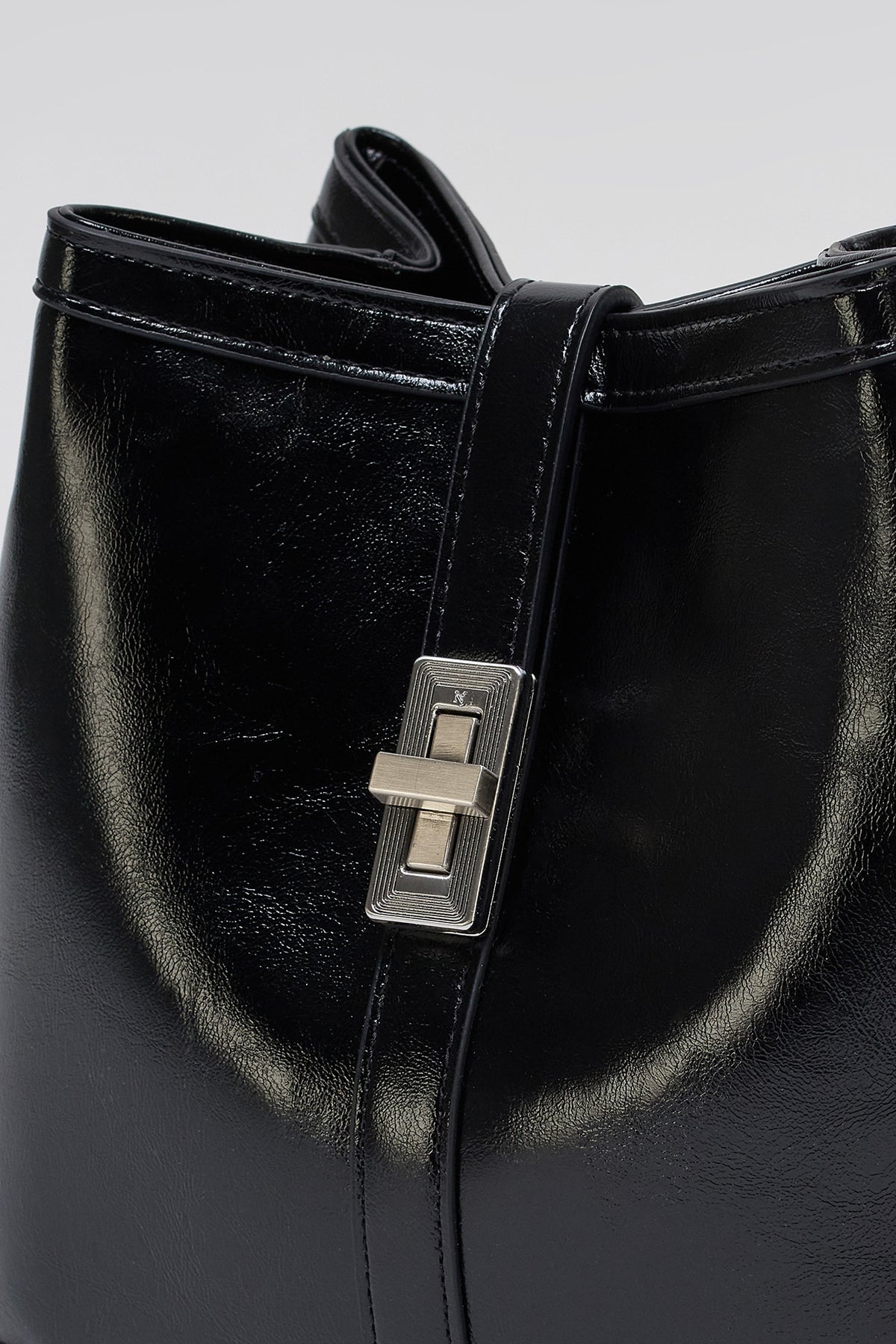 Atelier Classic · Carol Backpack Silver Black (Silver)