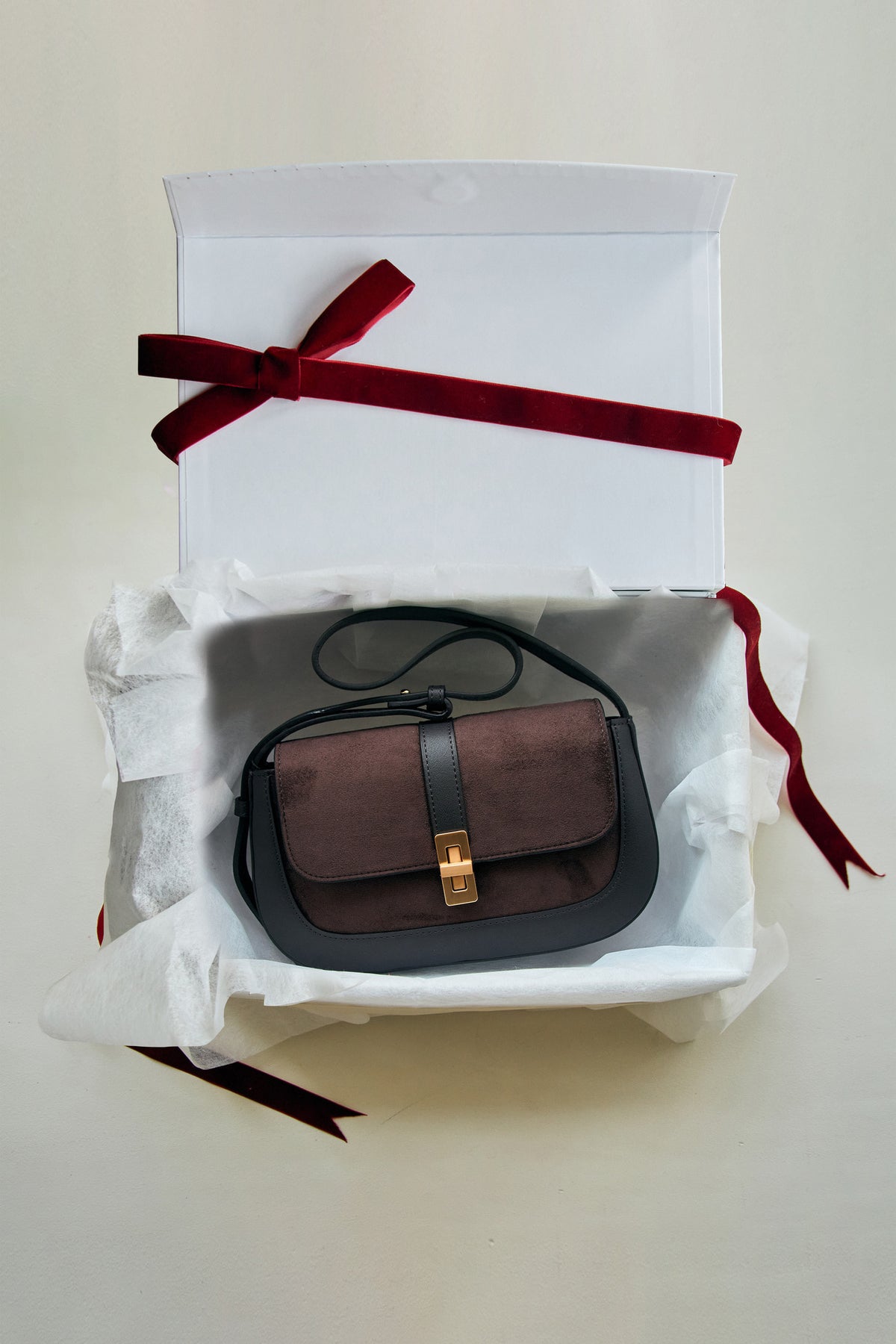 Suede · Baguette S Suede Walnut