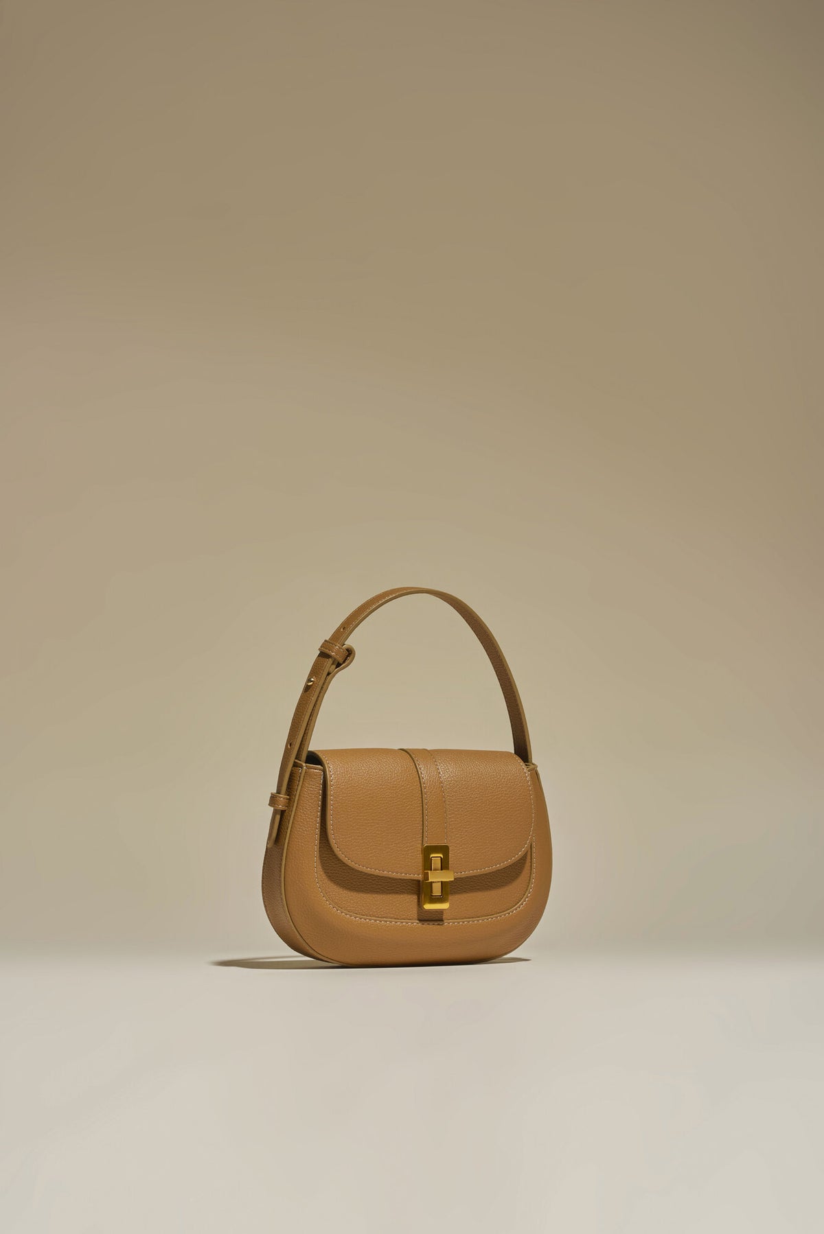 Firenze · Amanda S Camel (Gold)