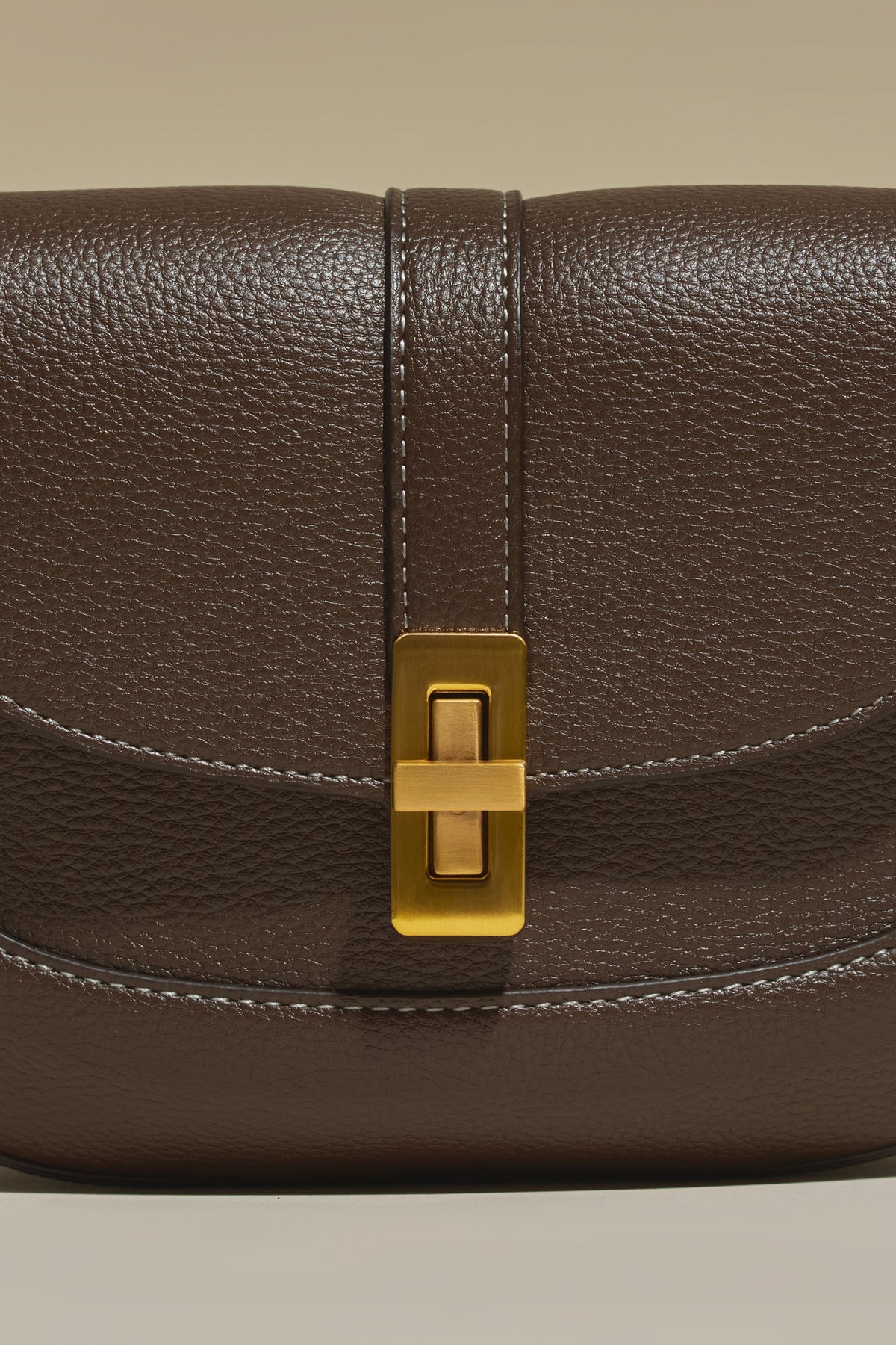 Firenze · Amanda S Walnut (Gold)