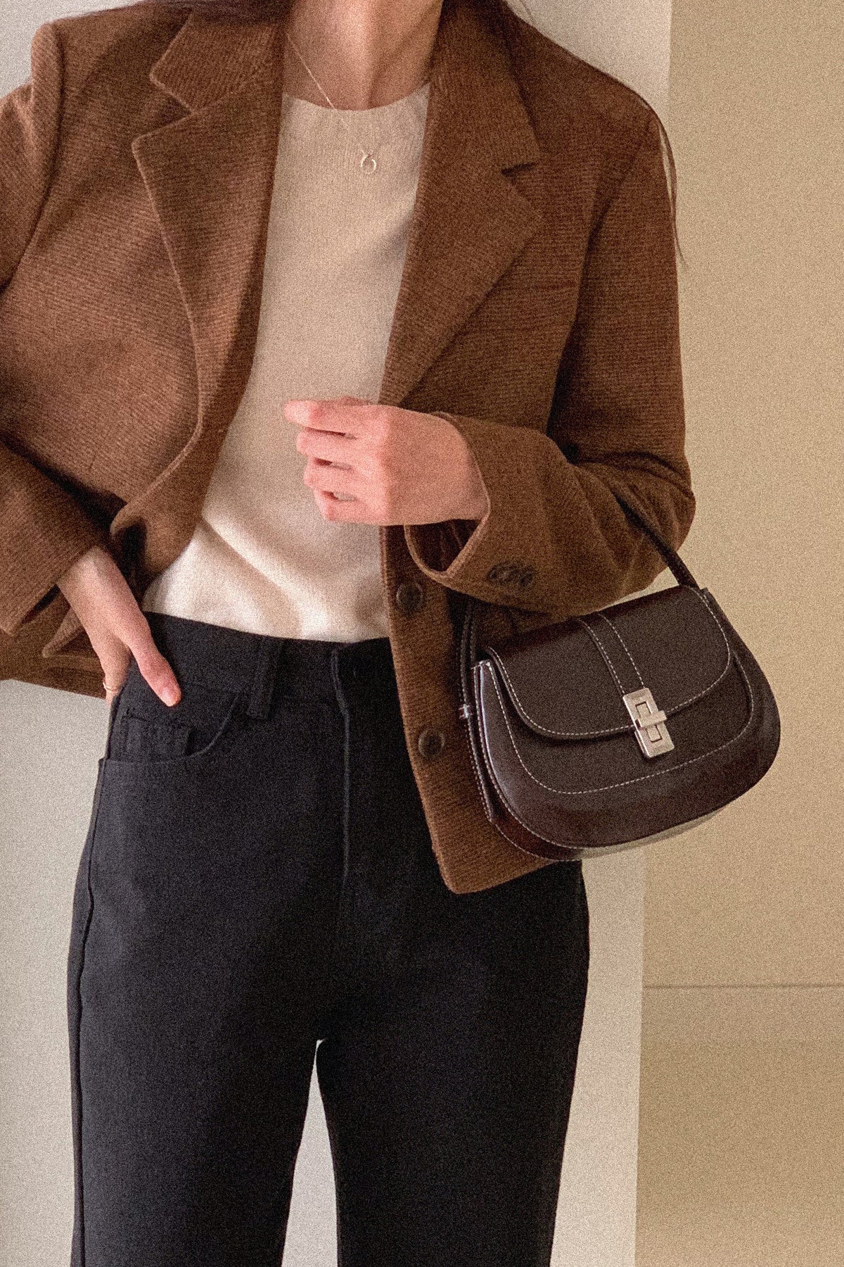 Atelier Classic · Amanda S Dark brown (stitch)