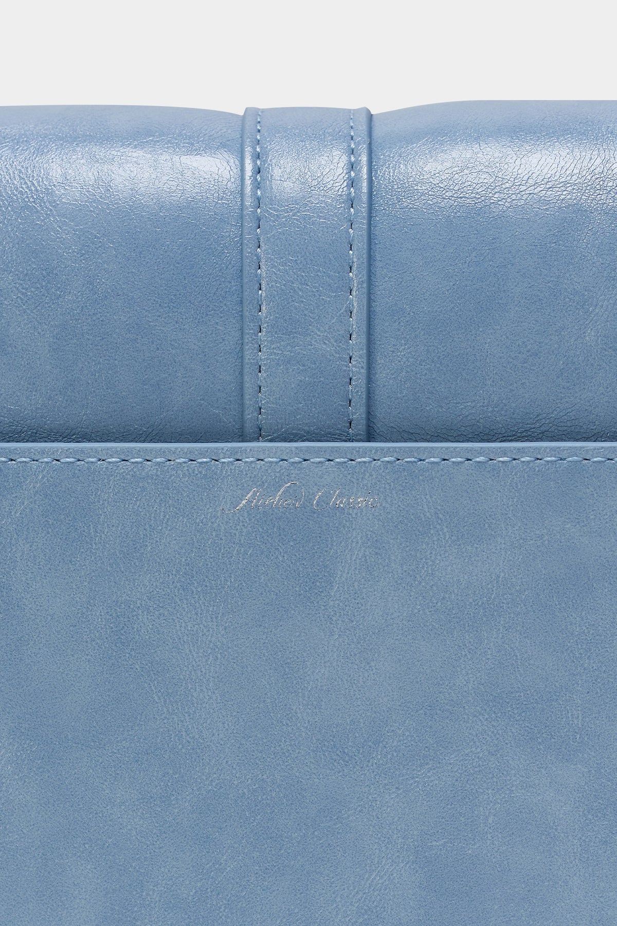 Atelier Classic · Baguette M Blue