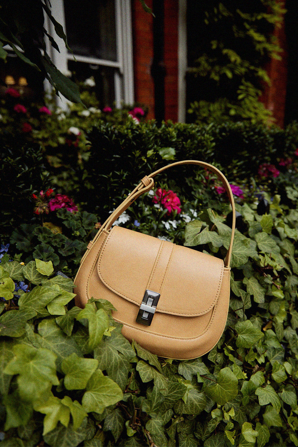 Atelier Classic · Amanda S Butter yellow