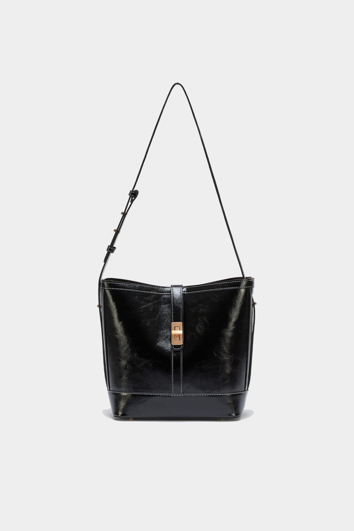 Classic · Bucket Black (stitch)