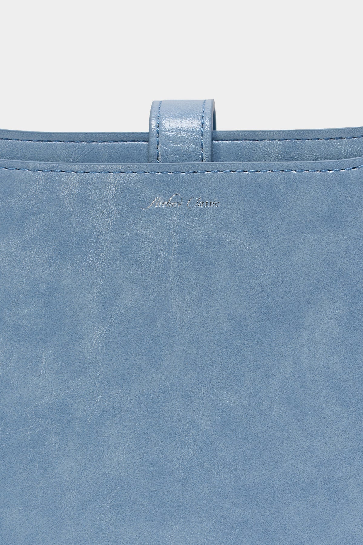 Atelier Classic · Amanda M Blue
