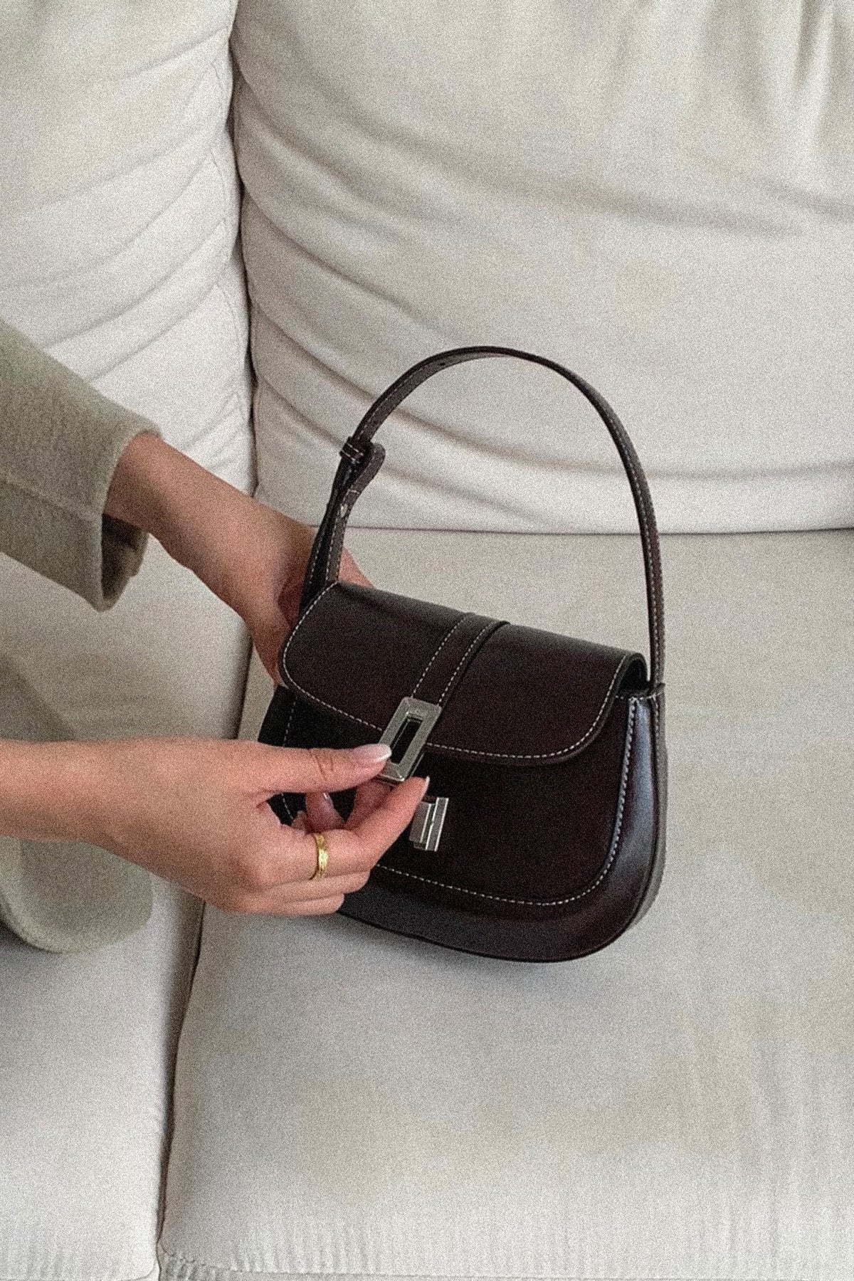Atelier Classic · Amanda S Dark brown (stitch)