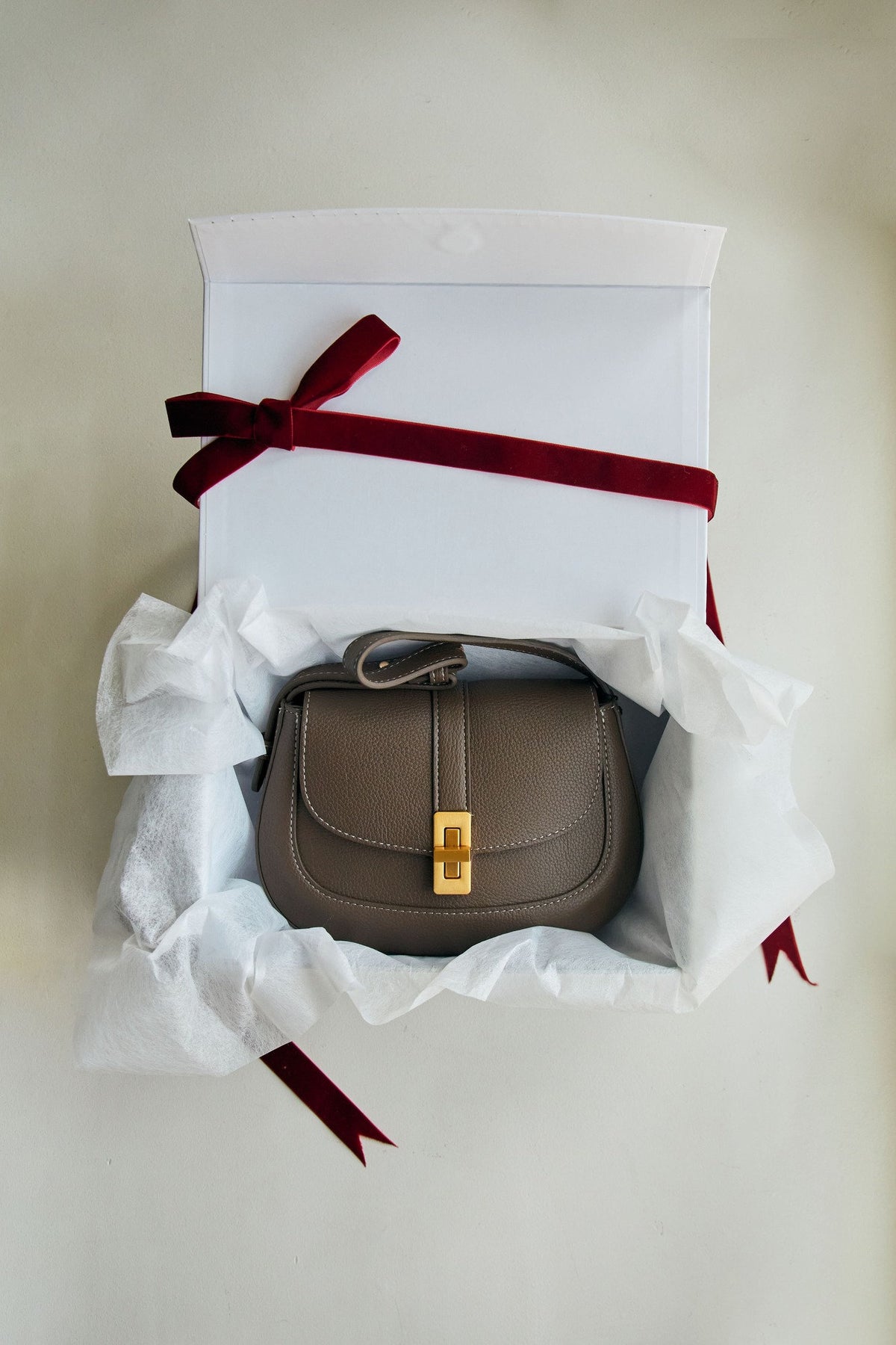 Firenze · Amanda S Étaupe (Gold)