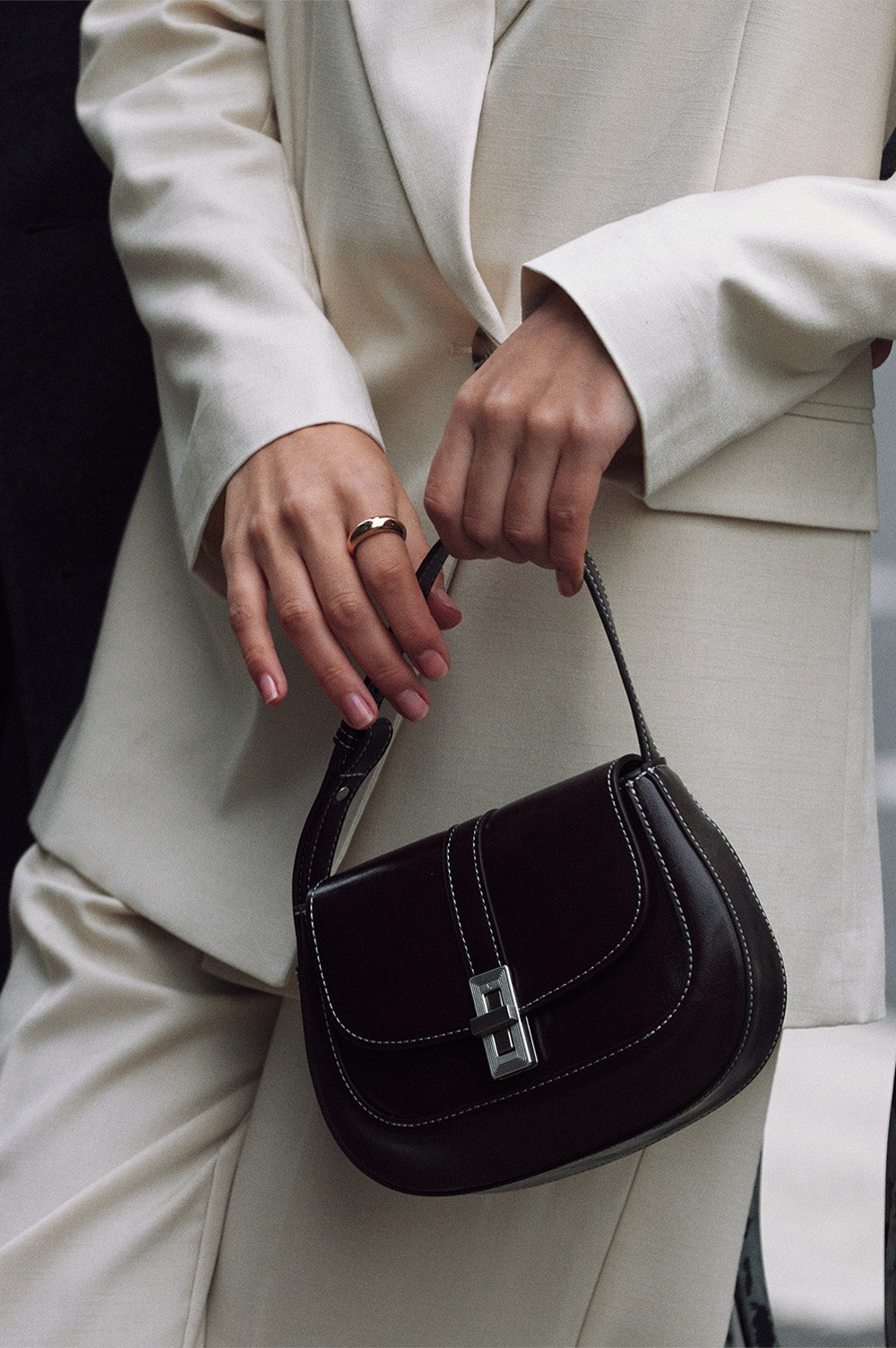 Atelier Classic · Amanda S Dark brown (stitch)