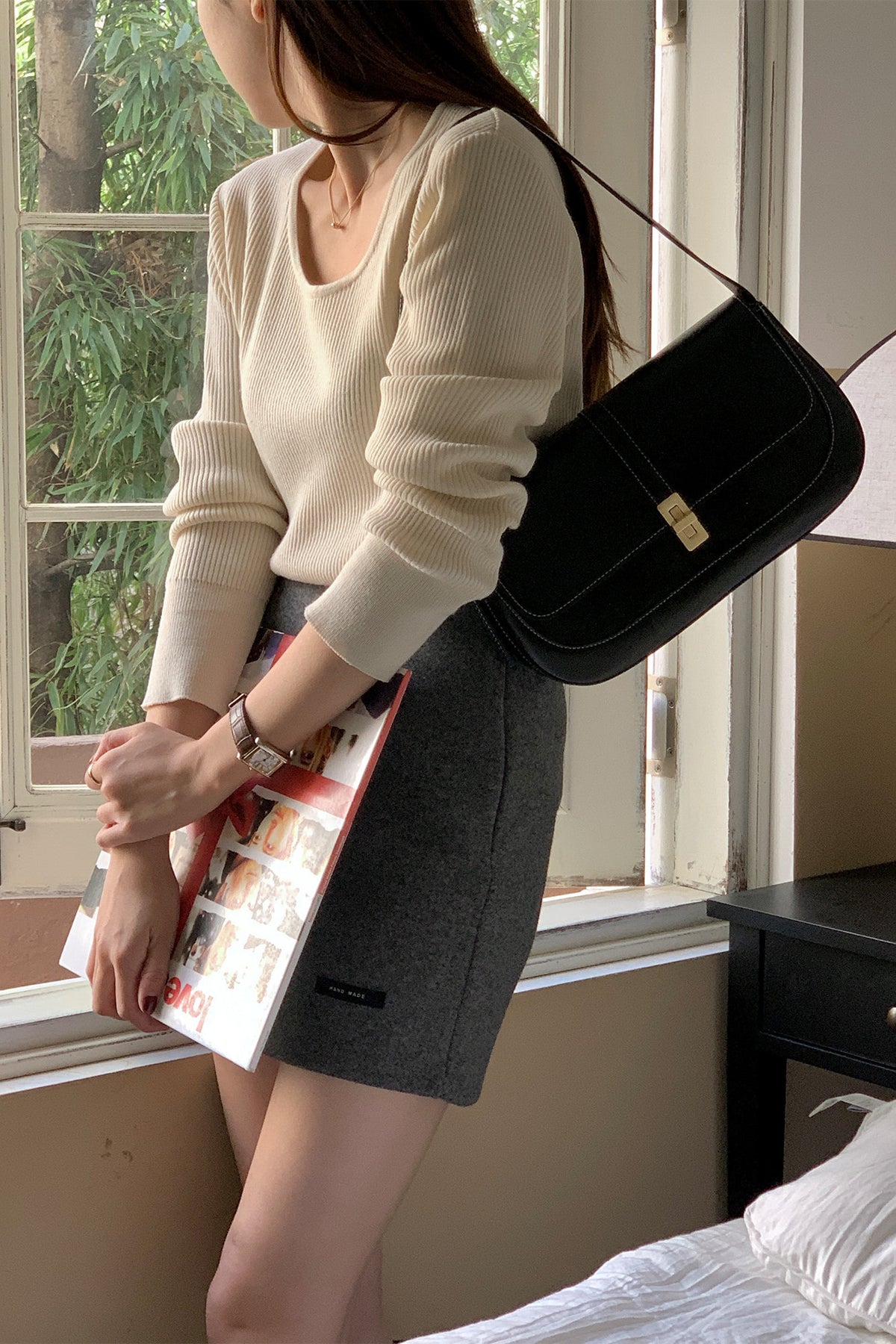 Classic · Baguette M Black (stitch)