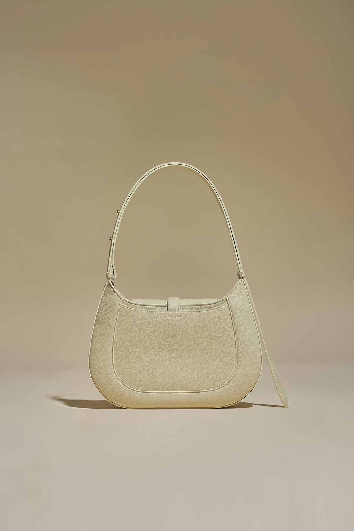 Firenze · Amanda M Ivory (Gold)