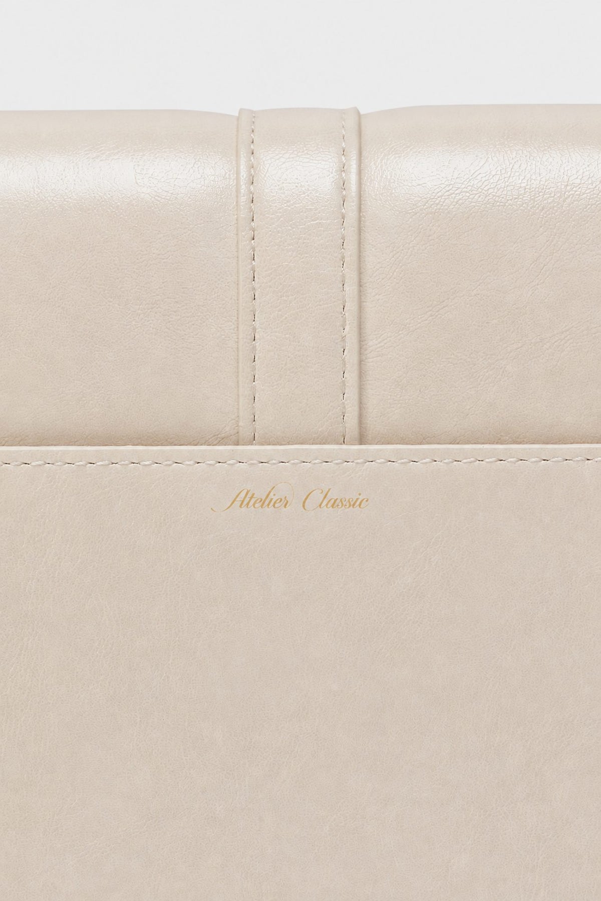 Classic · Baguette M Ivory