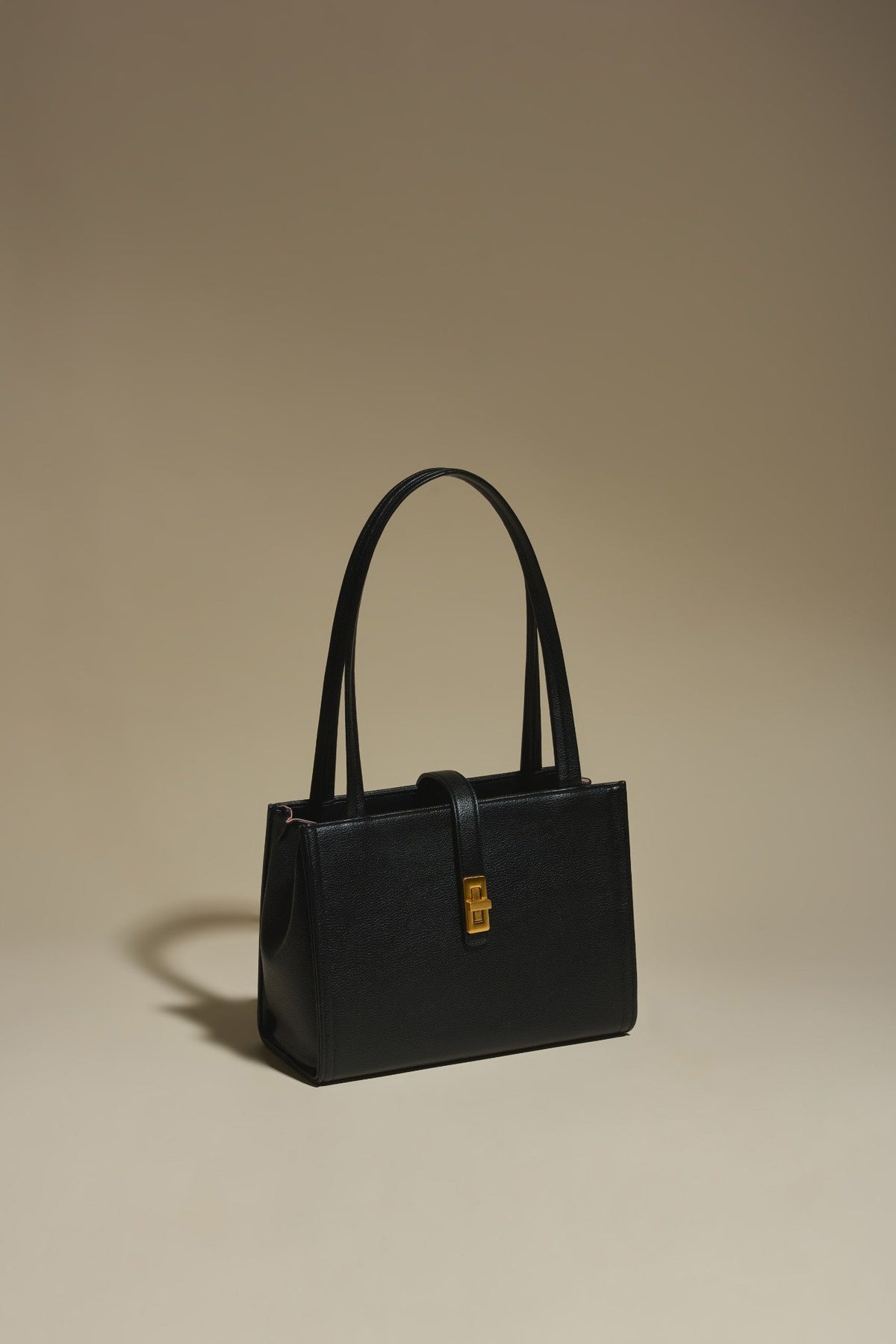 Firenze · Matilda M Black (Gold)