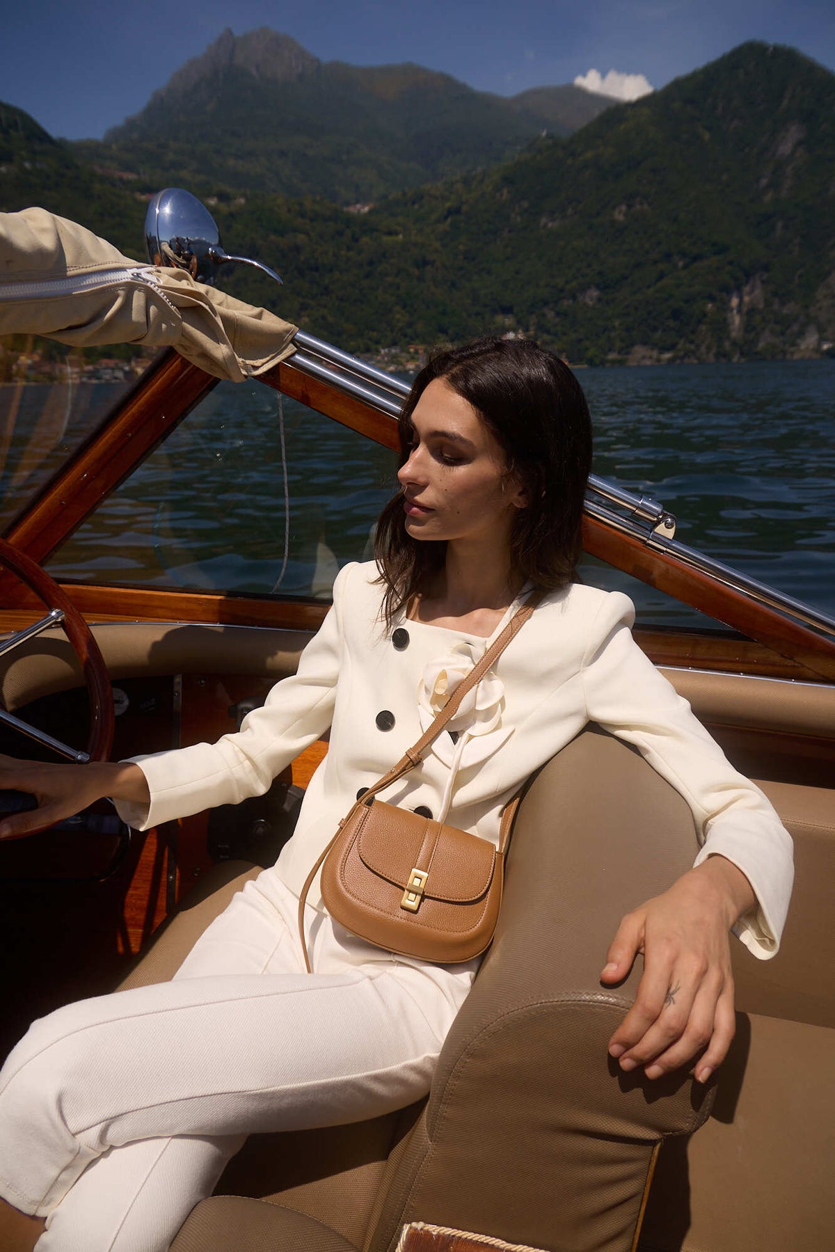 Firenze · Amanda S Camel (Gold)