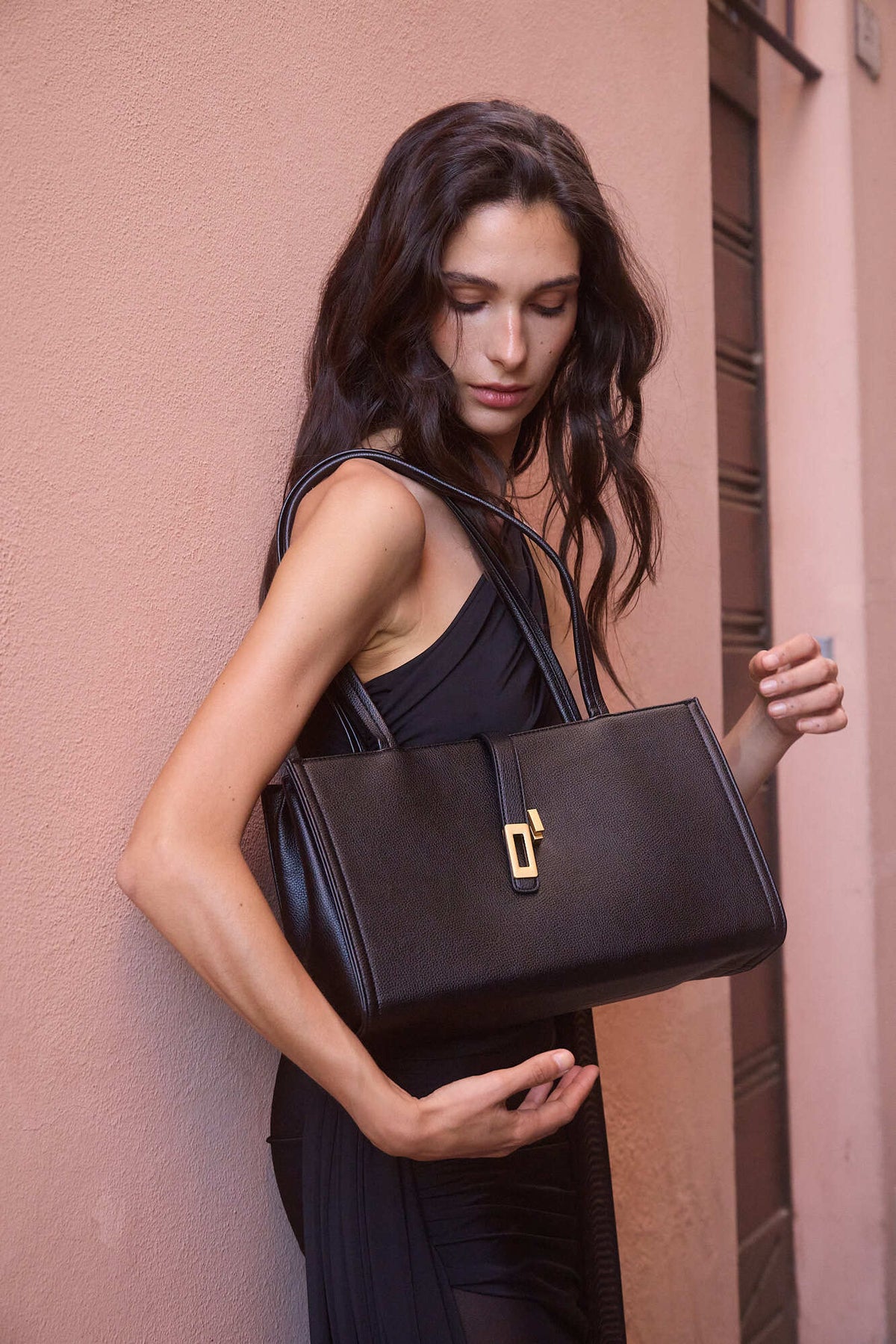 Firenze · Matilda L Black (Gold)