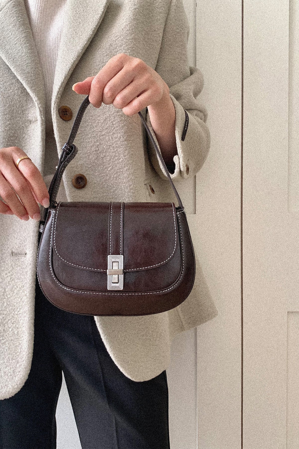 Atelier Classic · Amanda S Dark brown (stitch)