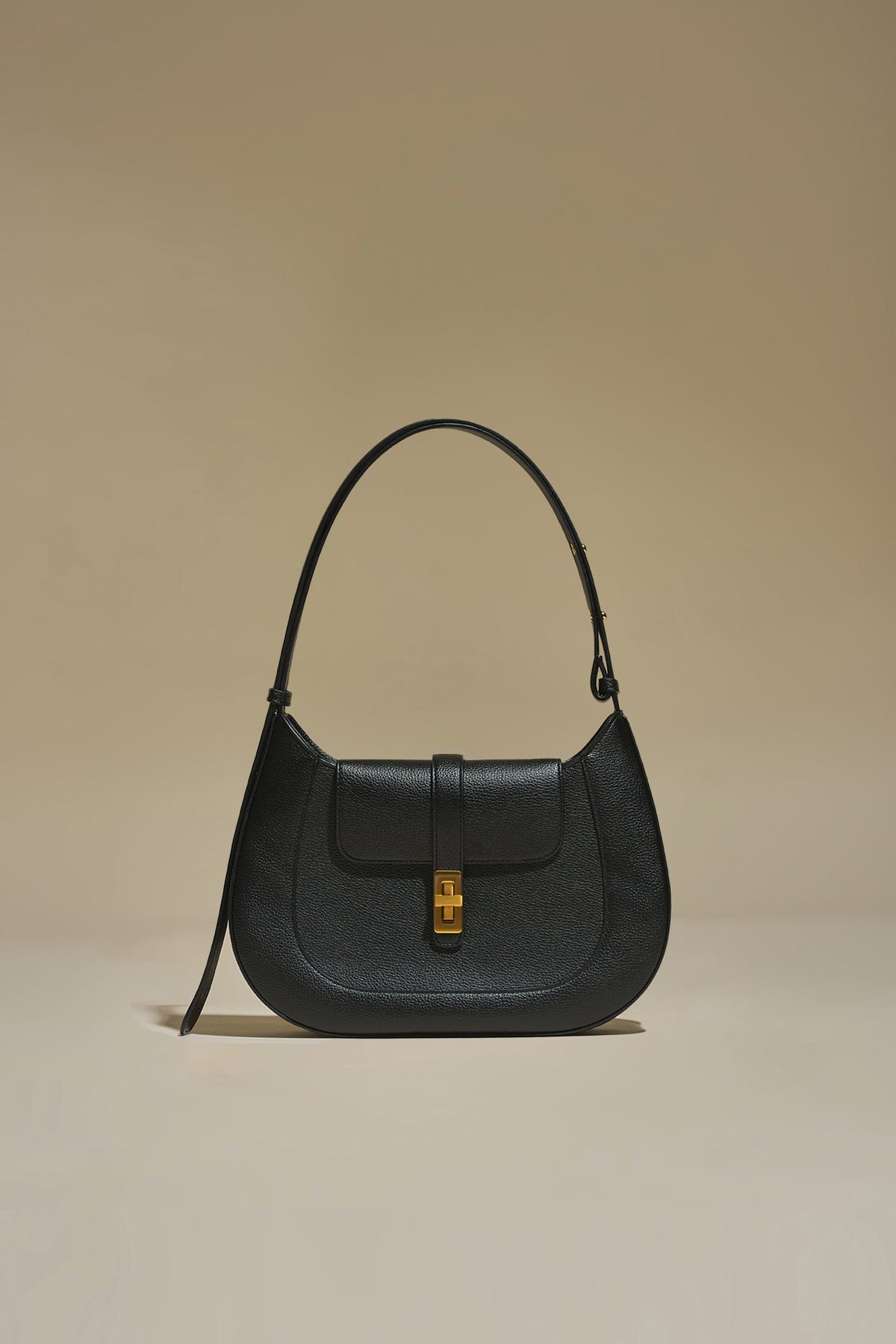 Firenze · Amanda M Black (Gold)