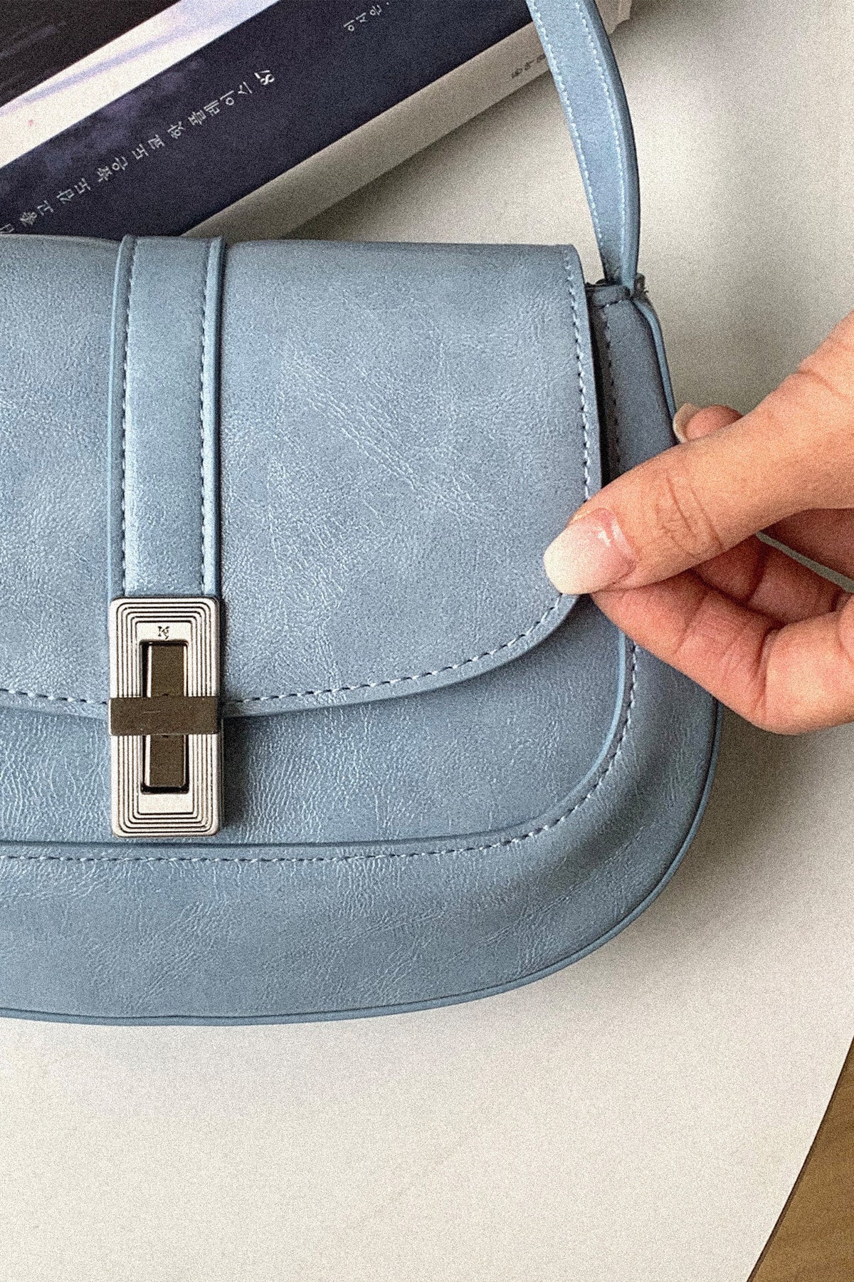 Atelier Classic · Amanda S White blue
